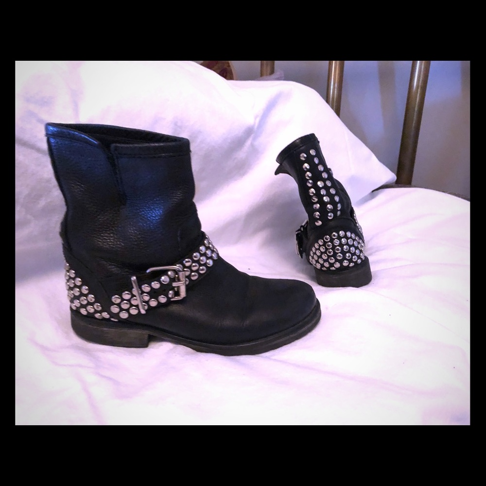 Steve Madden studded boots